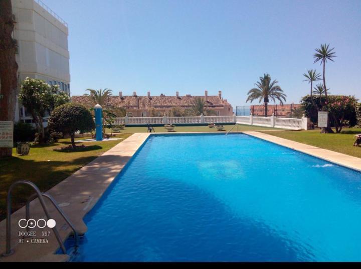 Los Cisnes Beach Studio 100M Playa Διαμέρισμα Benalmádena Εξωτερικό φωτογραφία